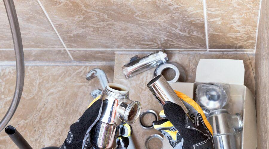 Professional gutter cleaning in Bolinas, CA